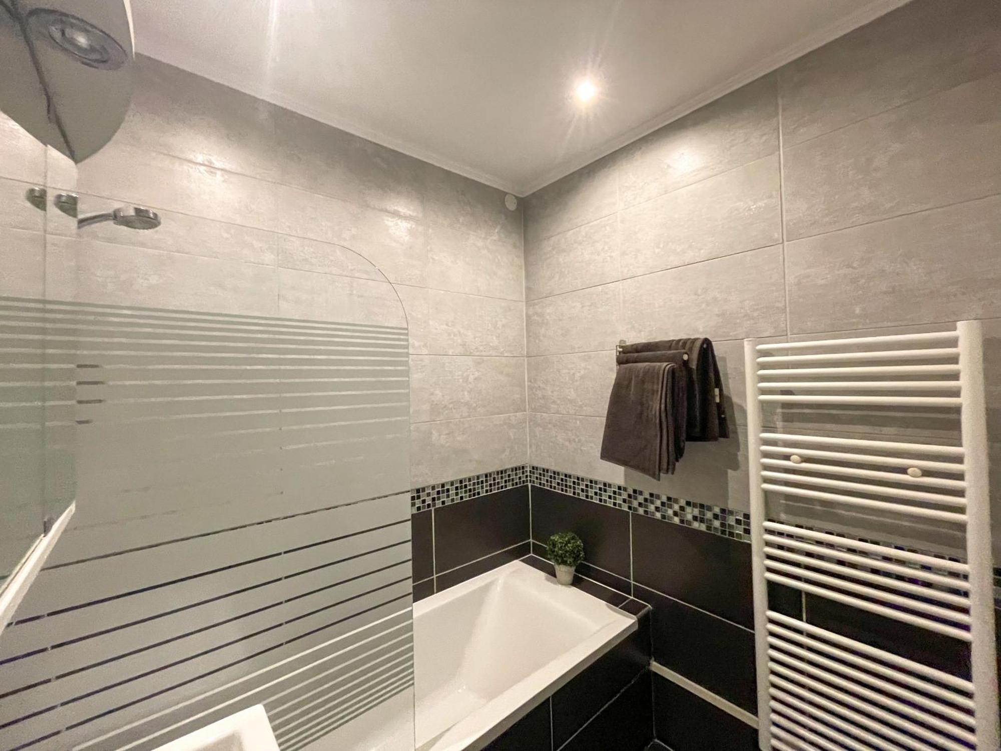 Superbe Appartement-Sauna-Cinema-Parking-Gare Amiens Exteriér fotografie